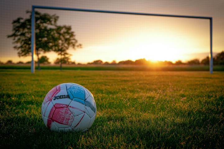 U17国足逆转勒沃库森，替补奇兵赵松源一传一射
